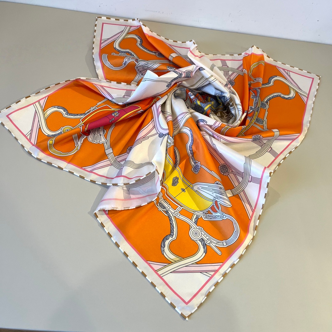 Luxury Bags For Travel - Premium Quality Affordable Luxury Women's Scarf