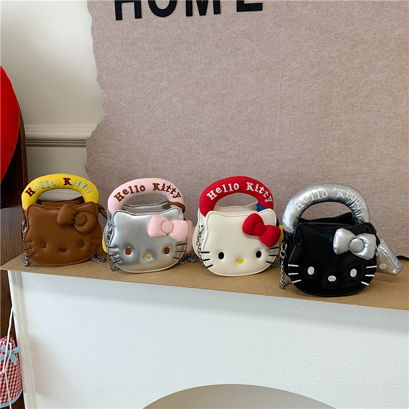 Sanrio Hello Kitty crossbody m - Luxury Bags Luggage recension och pris