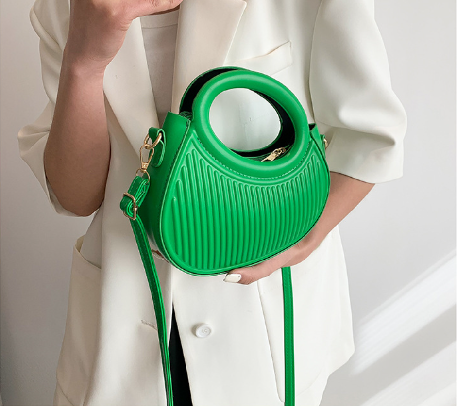 Chic Stripe Design Crossbody B - Luxury Bags Everyday recension och pris