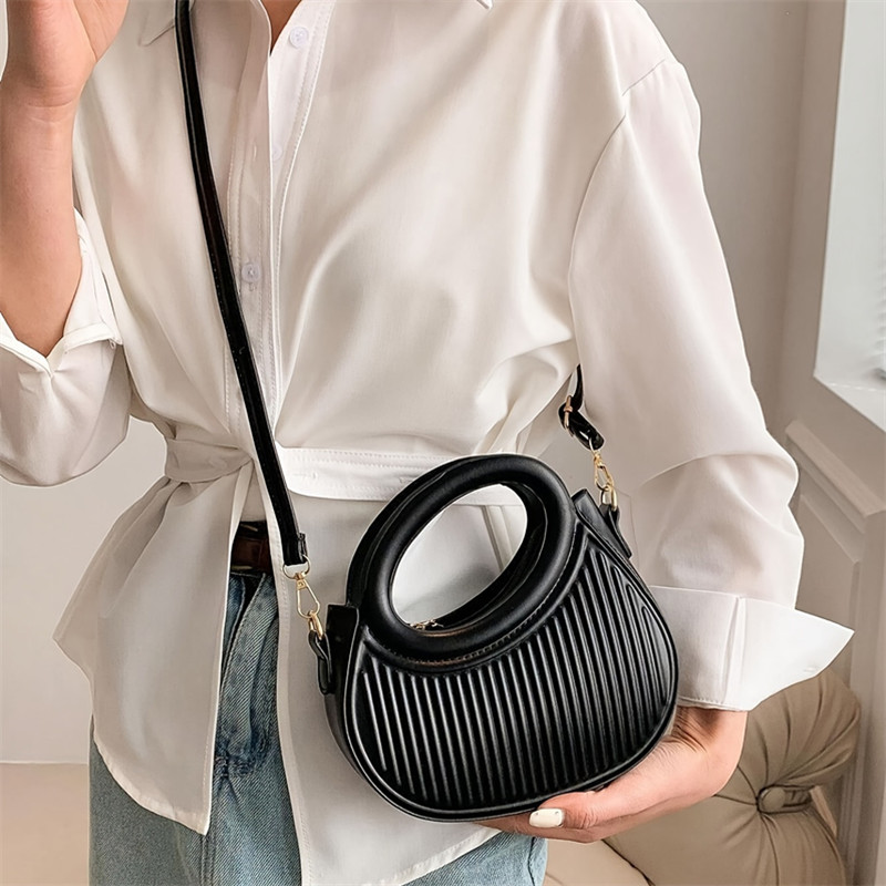 Chic Stripe Design Crossbody B - Luxury Bags Everyday recension och pris