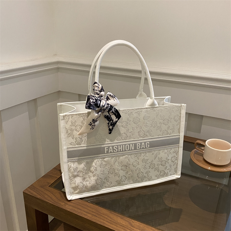 Luxury Elegant Women Tote Bag  - Luxury Bags Supplier recension och pris