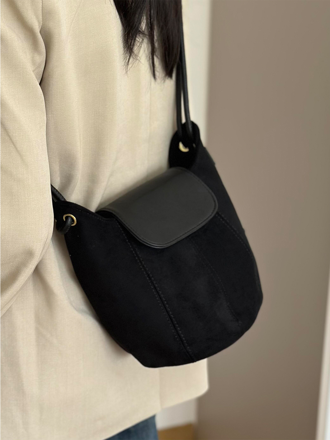 Bla Suede Pumpkin aped Women's - Luxury Bags For Young Women recension och pris