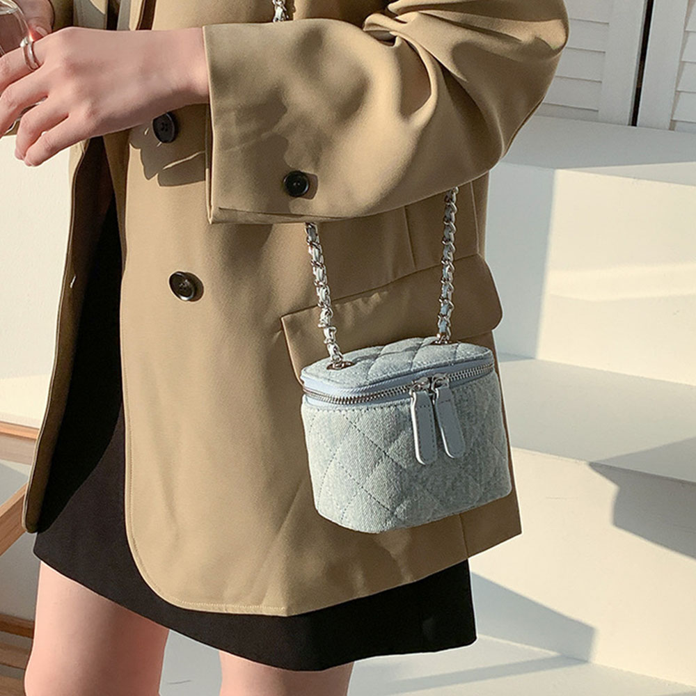 Small Quilted Box Crossbody Pu - Chain Crossbody Quilted recension och pris