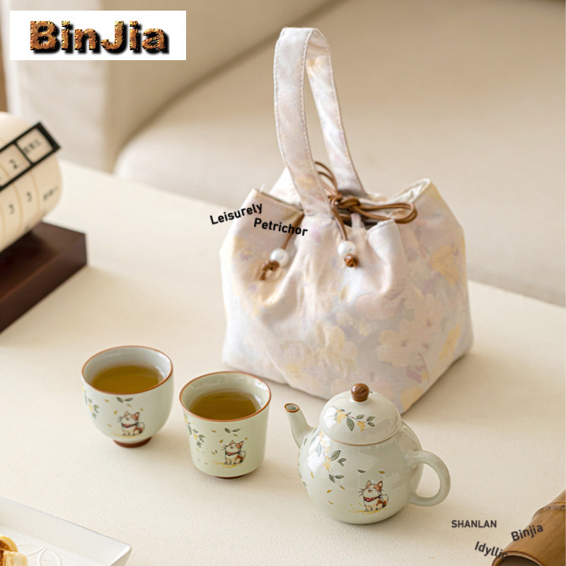 Hand Painted Osmanthus Kitten  - Luxury Bags Hand Painted recension och pris