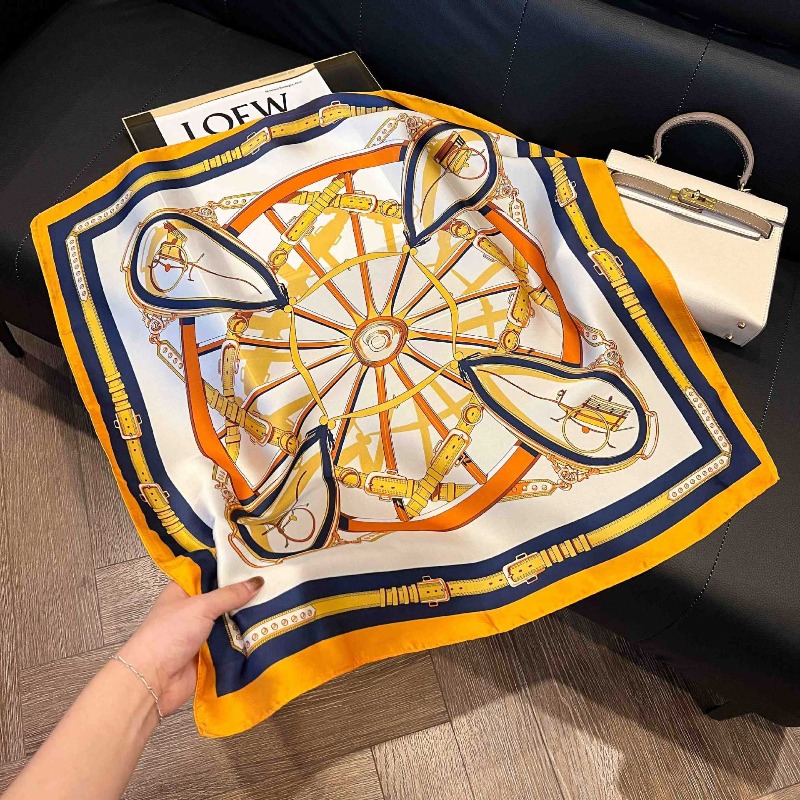 Luxury Design Skinny Silk Squa - Luxury Bags Casual recension och pris