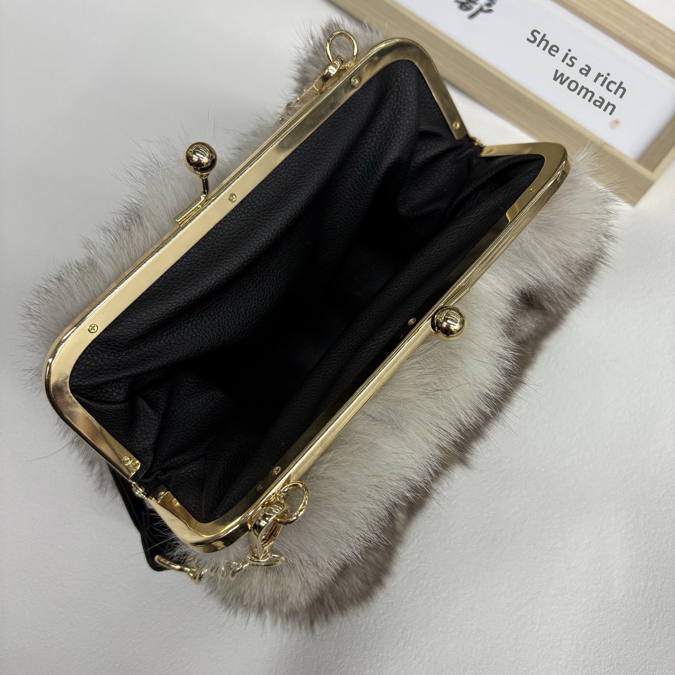 Ele Korean Sle  Fur Handbag La - Luxury Bags For Young Women recension och pris