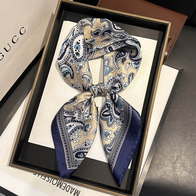 Luxury Satin Square Scarf Pais - Luxury Bags Supplier recension och pris