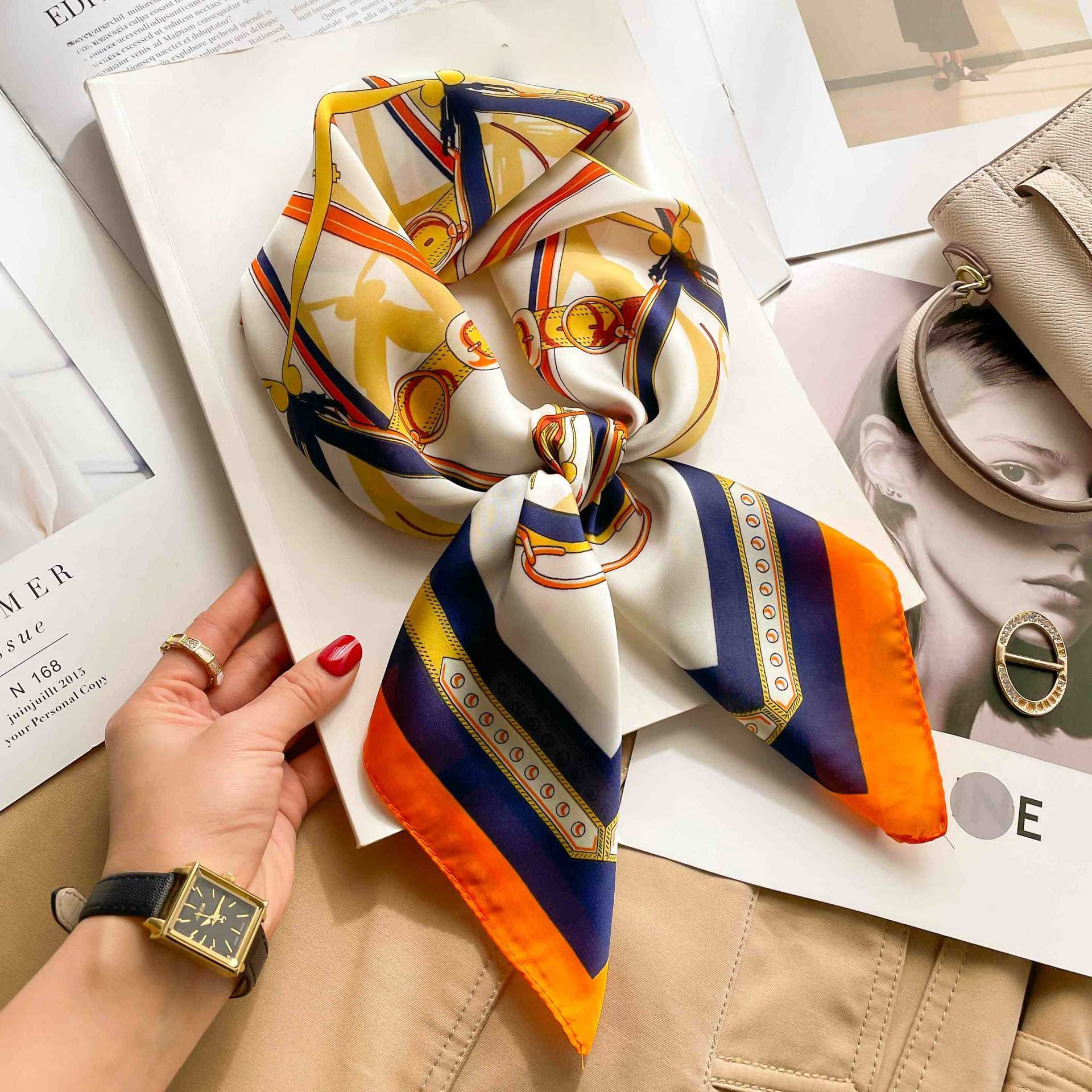 70cm Luxury Belt Print Silk Sq - Luxury Bags Casual recension och pris