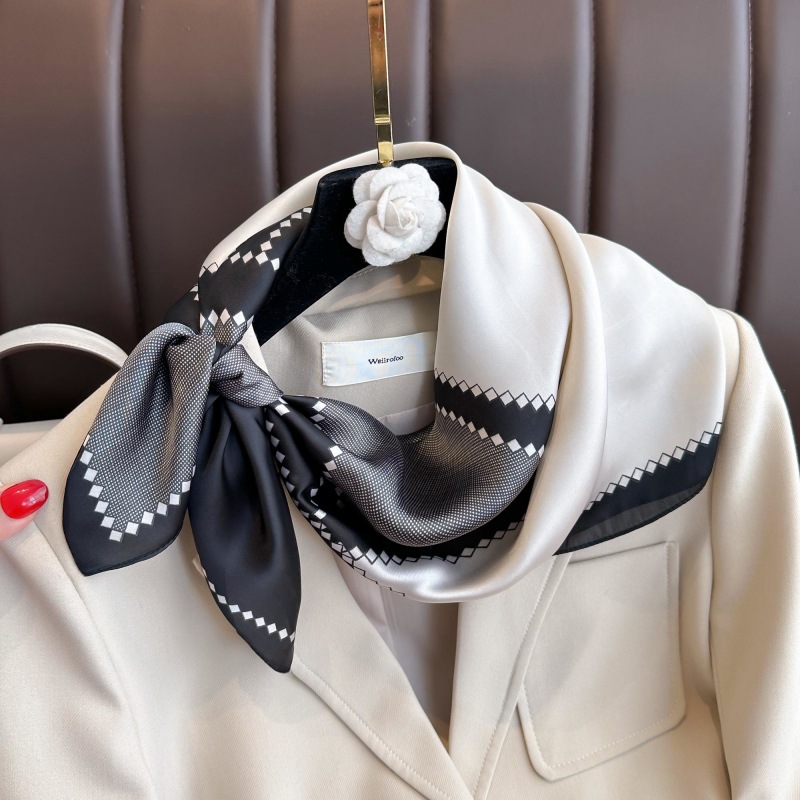 New Luxury Horse Pattern Silk  - Luxury Bags Casual recension och pris