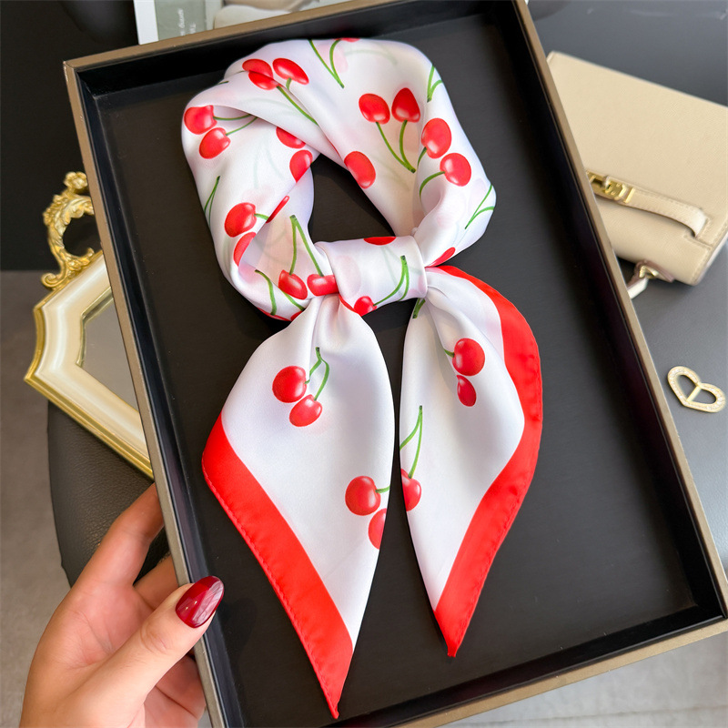 Luxury Square Satin Scarf Wome - Luxury Bags Casual recension och pris
